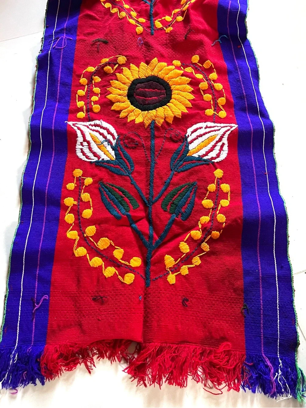 Mexican Handmade Embroidered Table Runner Sun Flowers Calla Lillies Vintage